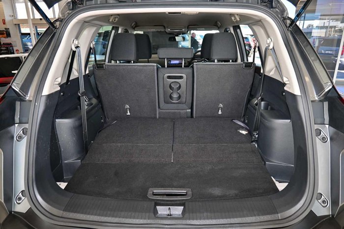 2024 Nissan X-TRAIL ST