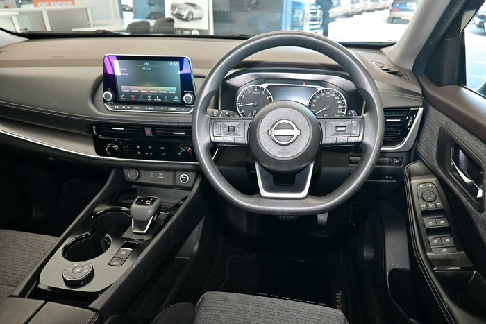 2024 Nissan X-TRAIL ST
