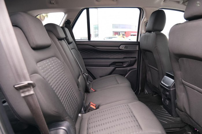 2026 Ford Everest Ambiente