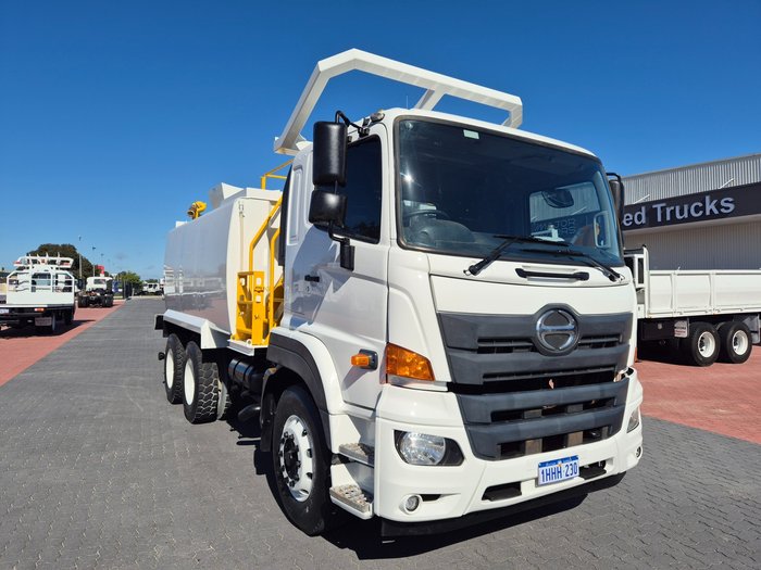 2020 Hino FM 2628-500 Series 6x4 AUTO Water Cart