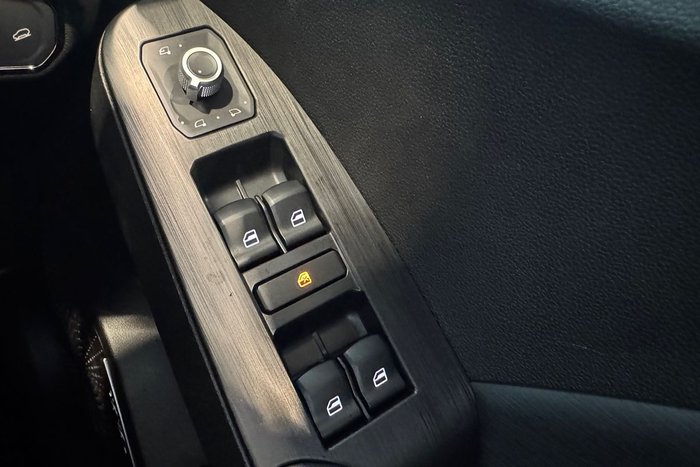 2026 GWM Haval Jolion Vanta Hybrid A02 Golden Black (8T01)