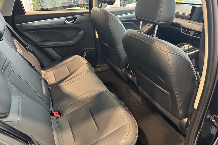 2026 GWM Haval Jolion Vanta Hybrid A02 Golden Black (8T01)