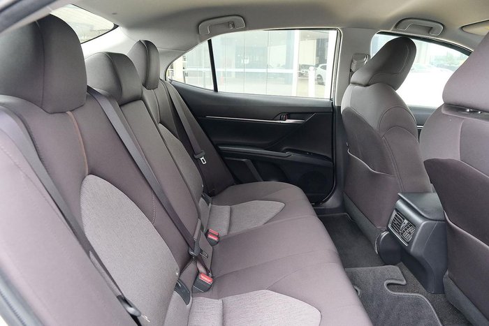 2019 Toyota Camry Ascent Sport