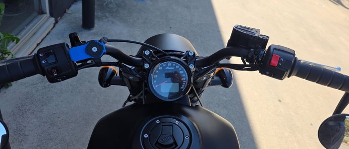 2022 Indian SCOUT BOBBER BLACK