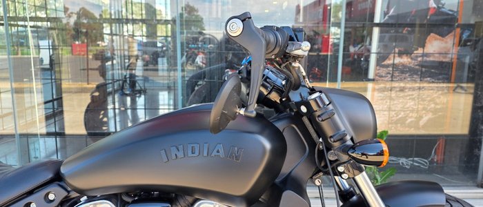 2022 Indian SCOUT BOBBER BLACK