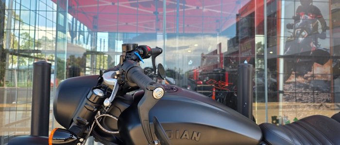 2022 Indian SCOUT BOBBER BLACK