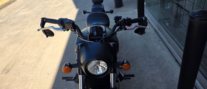 2022 Indian SCOUT BOBBER BLACK