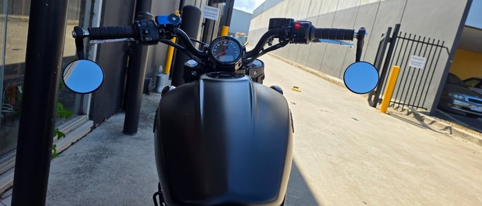 2022 Indian SCOUT BOBBER BLACK