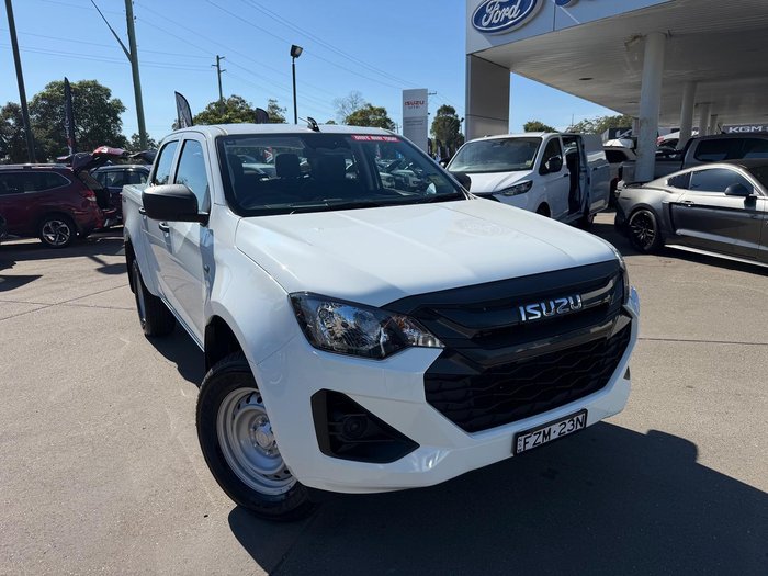2025 Isuzu D-MAX SX MY24 4X4 Dual Range Mineral White