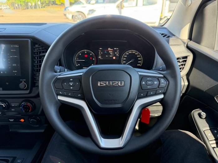 2025 Isuzu D-MAX SX MY24 4X4 Dual Range Mineral White