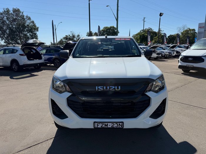 2025 Isuzu D-MAX SX MY24 4X4 Dual Range Mineral White