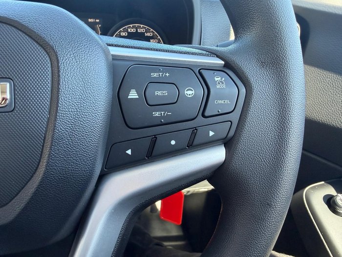 2025 Isuzu D-MAX SX MY24 4X4 Dual Range Mineral White