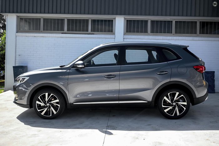 2025 MG ZS Essence Turbo