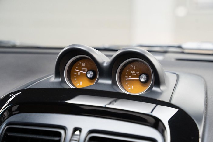 2005 Holden Monaro CV8 Z