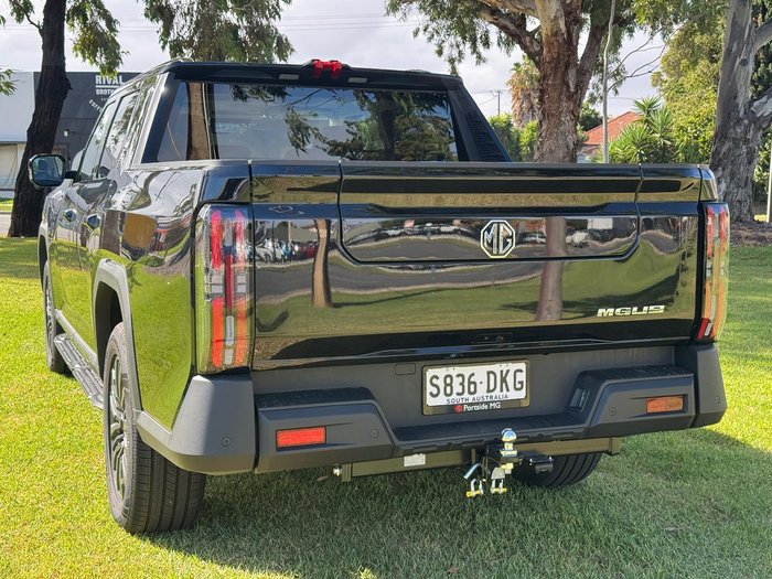 2025 MG MGU9 Explore Pro EKK1C MY25 4X4 Dual Range Midnight Black