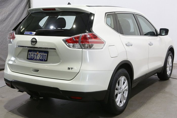 2016 Nissan X-TRAIL ST