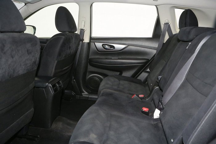 2016 Nissan X-TRAIL ST