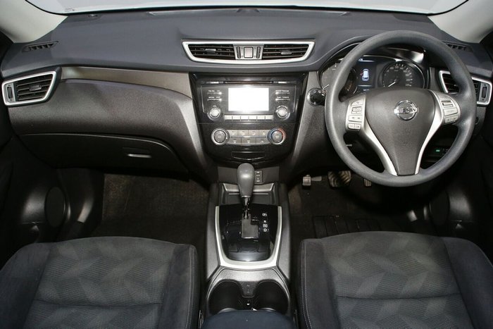 2016 Nissan X-TRAIL ST