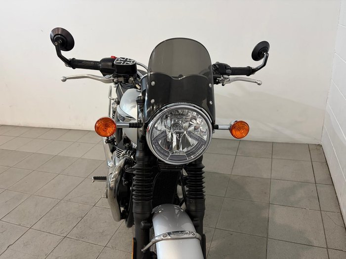2017 Triumph Bonneville T120 Bonneville Silver