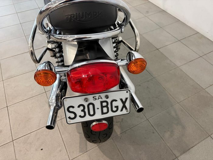 2017 Triumph Bonneville T120 Bonneville Silver