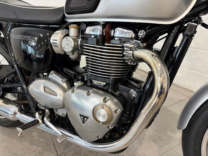 2017 Triumph Bonneville T120 Bonneville Silver