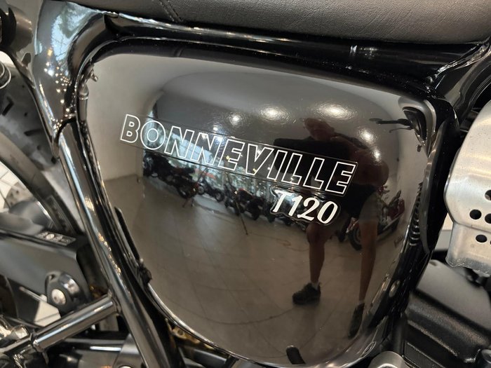 2017 Triumph Bonneville T120 Bonneville Silver
