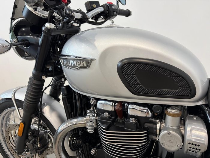2017 Triumph Bonneville T120 Bonneville Silver