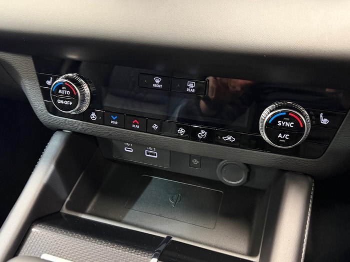 2025 Mitsubishi Outlander PHEV GSR