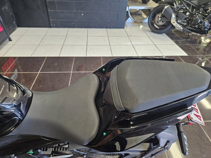 2018 Kawasaki NINJA 400 SE BLACK