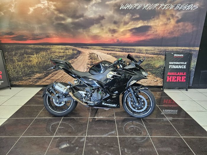 2018 Kawasaki NINJA 400 SE BLACK