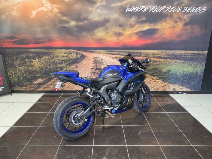 2023 Yamaha YZF-R7LA BLUE