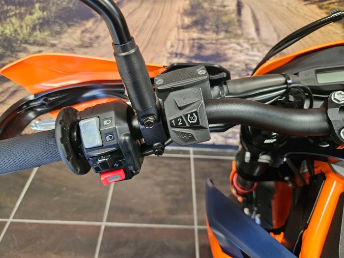 2024 Ktm 690 SMC R ORANGE