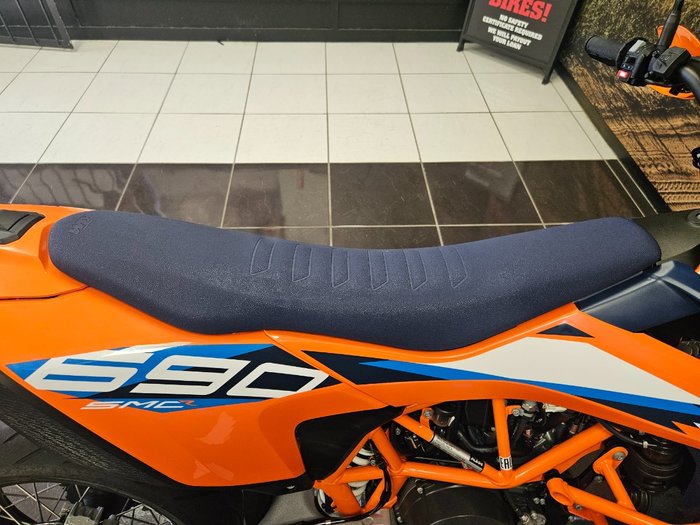 2024 Ktm 690 SMC R ORANGE