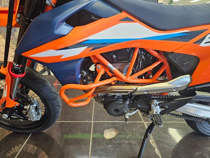 2024 Ktm 690 SMC R ORANGE