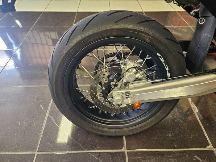 2024 Ktm 690 SMC R ORANGE