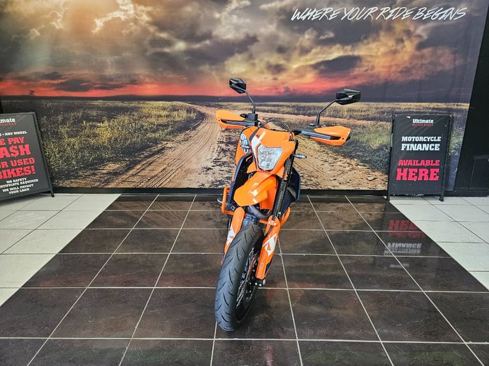 2024 Ktm 690 SMC R ORANGE