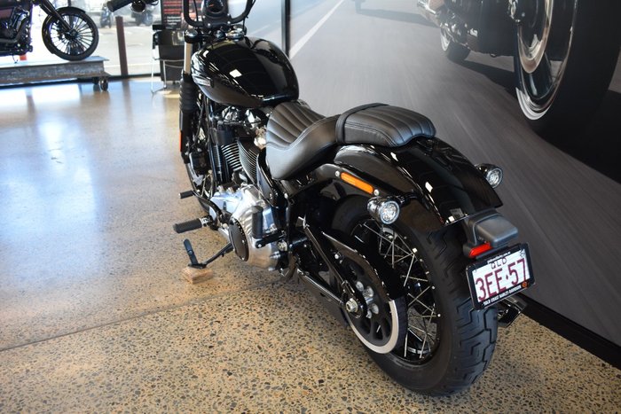 2025 HARLEY-DAVIDSON FXBB STREET BOB (117)