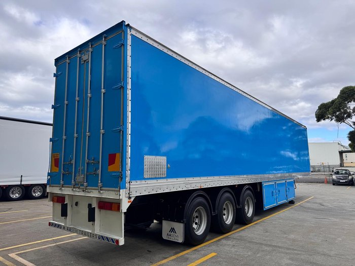 2005 Vawdrey St3 24 Pallet
