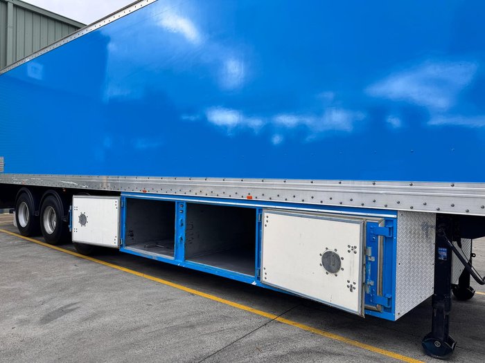 2005 Vawdrey St3 24 Pallet
