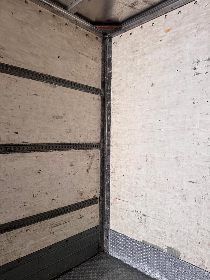 2005 Vawdrey St3 24 Pallet
