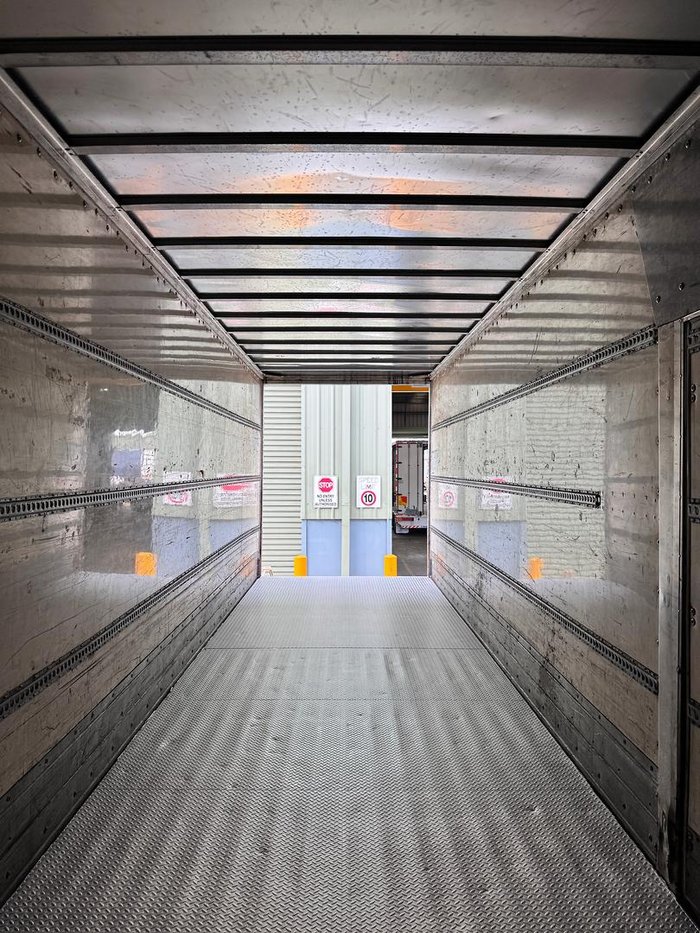 2005 Vawdrey St3 24 Pallet