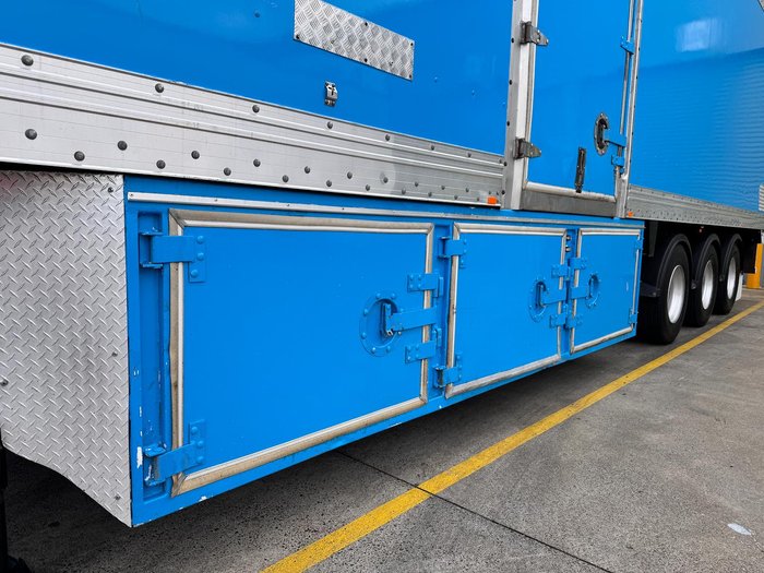 2005 Vawdrey St3 24 Pallet