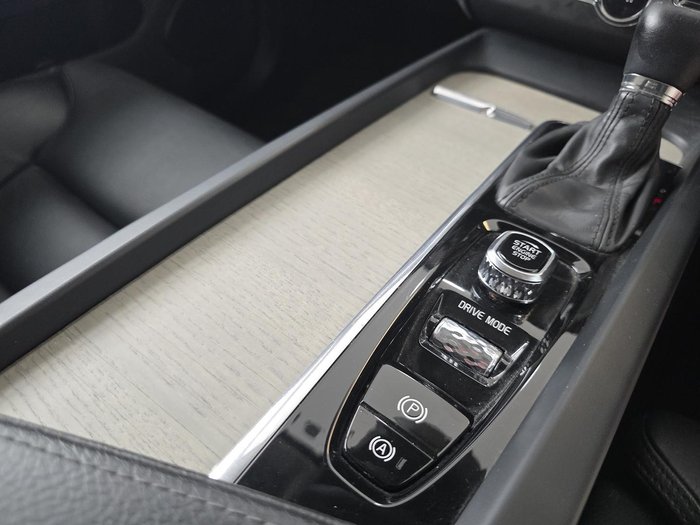 2020 Volvo XC60 T5 Inscription