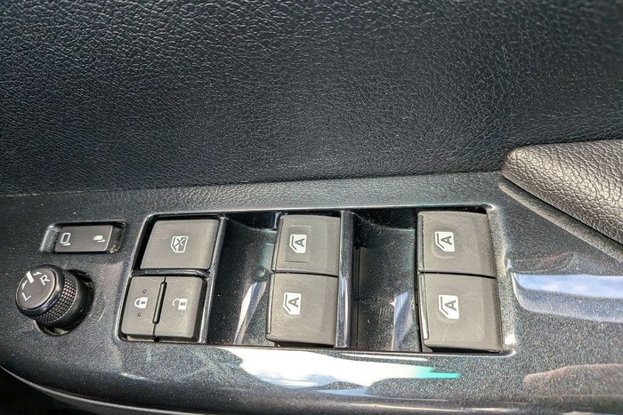 2023 Toyota Hilux Rogue