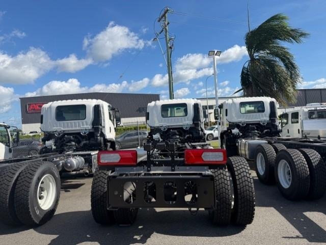2025 Isuzu F Series FVR 170-300 AT R60