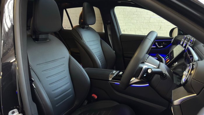 2025 Mercedes-Benz GLC-Class GLC200