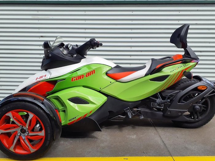 2014 Can-Am Spyder RSS SE5 Spyder RSS