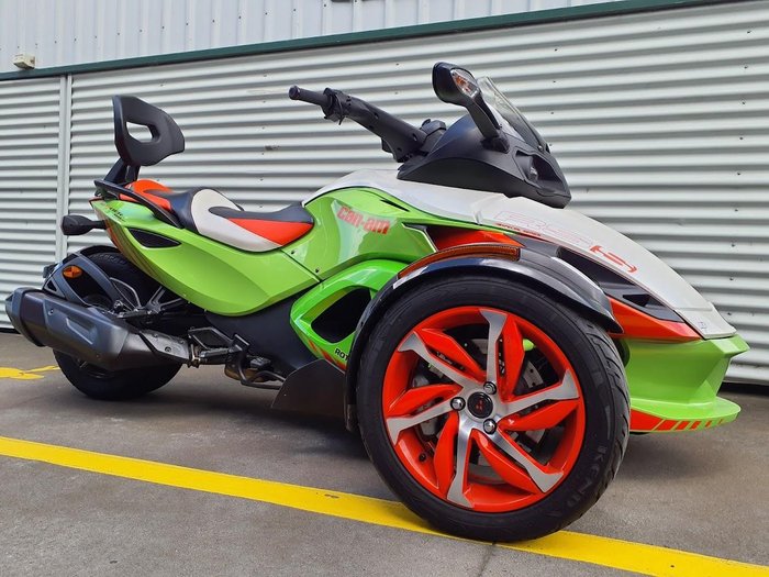 2014 Can-Am Spyder RSS SE5 Spyder RSS