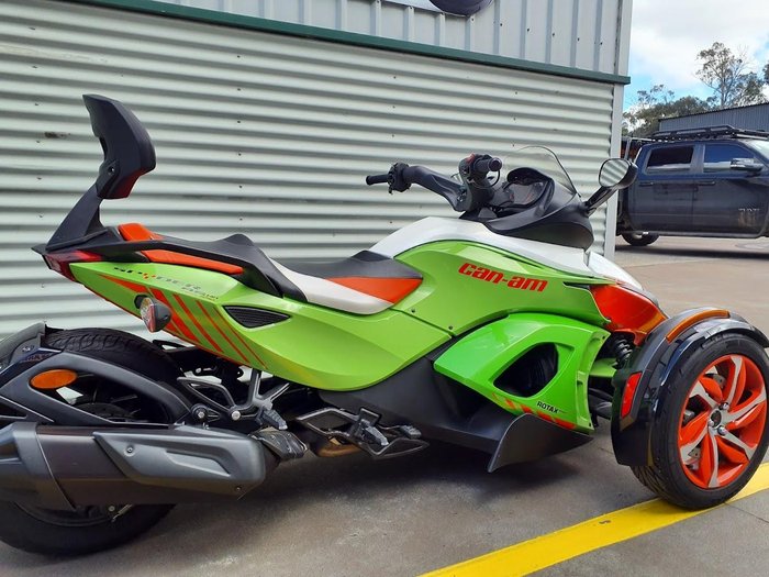 2014 Can-Am Spyder RSS SE5 Spyder RSS