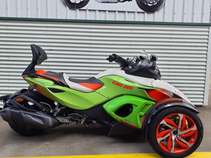 2014 Can-Am Spyder RSS SE5 Spyder RSS